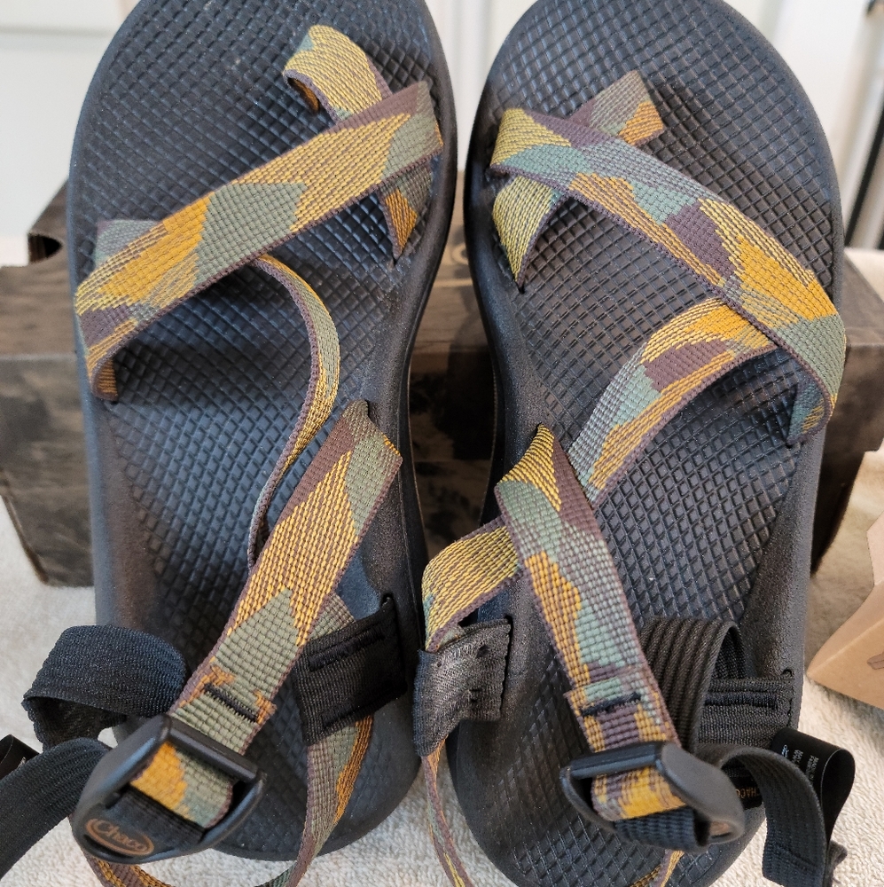 Chaco Men's Zcloud 2 Sandal, Rambling Gold Mens Size 8 JCH107353